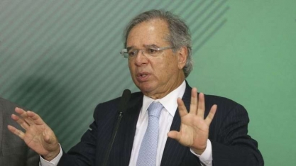 Guedes admite que fim de imposto sobre combustíveis é medida a longo prazo