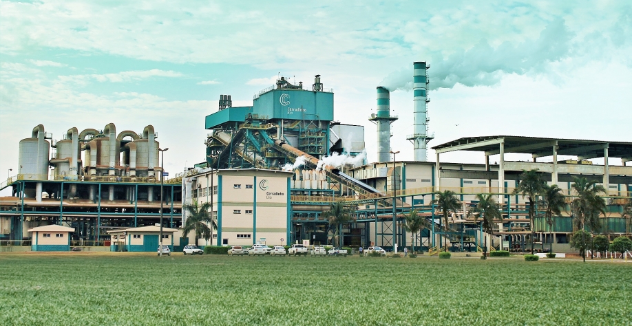 Na CerradinhoBio, as plantas de etanol de milho e de cana trabalharão paralelamente em todos os momentos