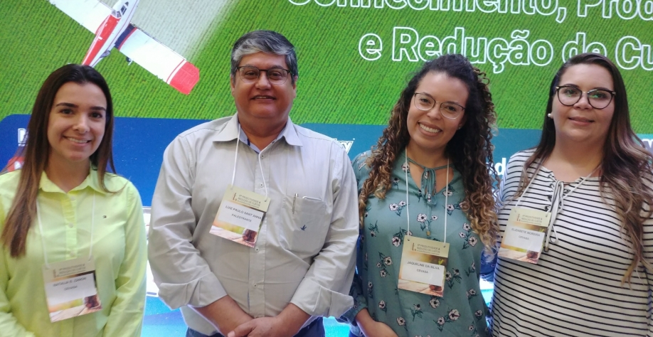 Luiz Paulo e profissionais da Cevasa. A empresa adota ações para aumentar a contratação de mais mulheres