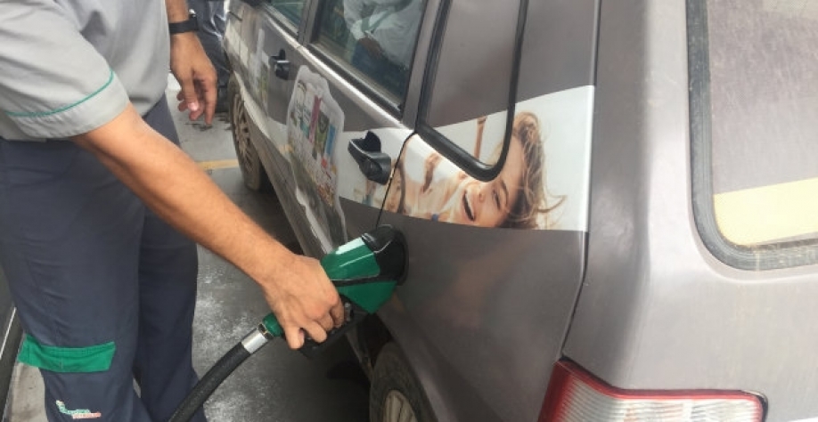 Estoques globais de petróleo e crash global do PIB seguem atormentando o etanol