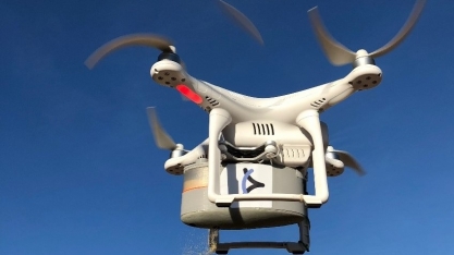 Uso de drone no controle biológico de pragas da cana reduz custo e aumenta a viabilidade do biodefensivo