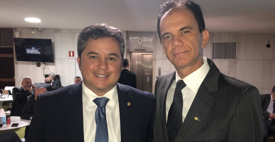 Deputado federal Efraim Filho (DEM-PB) com Alexandre Andrade LIma, pres. Feplana