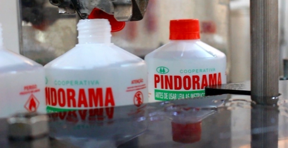A Cooperativa Pindorama, tradicional produtora de álcool em gel, aproveita a demanda e amplia seu portifólio