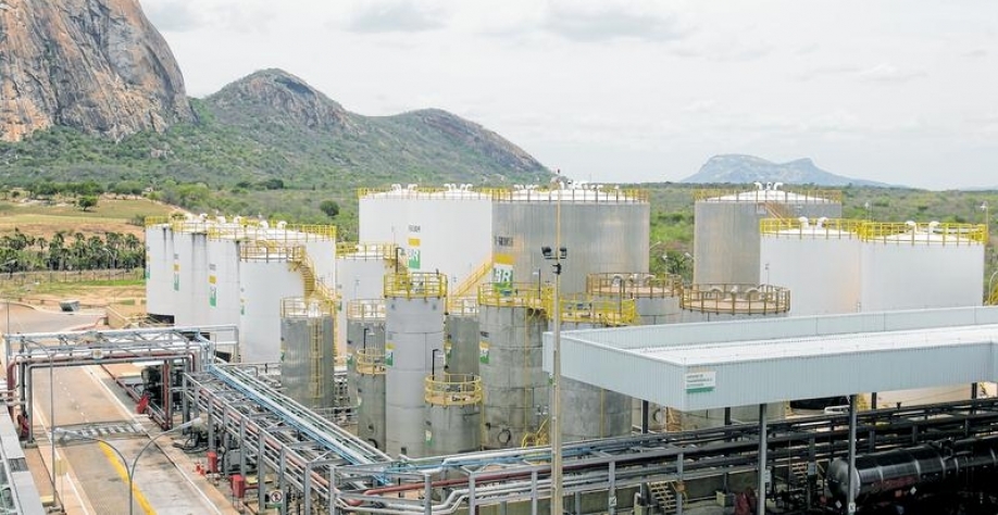 Legenda: A Usina de Biodiesel de Quixadá, no Sertão Central, está desativada desde 2016. Foto: Fabiane de Paula