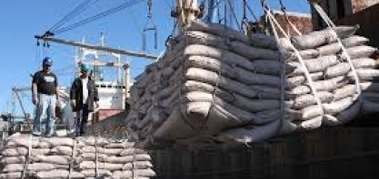 Exportação de açúcar do Brasil quase dobra em julho, diz governo