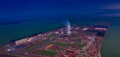 A pequena Chapadão do Céu, em Goiás, é a casa do maior complexo produtor de etanol do Brasil