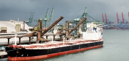 Importação de etanol dos Estados Unidos com tarifa zero prejudica o setor brasileiro e não reduz preço ao consumidor