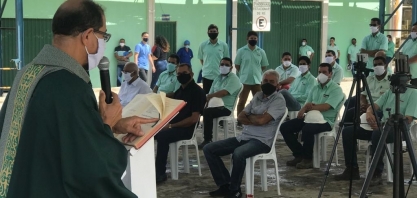 Celebração de missa marca início da moagem em Pindorama