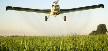 Os ganhos com adubação foliar nos canaviais