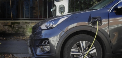 Reino Unido antecipa proibição de carros a gasolina e diesel para 2030