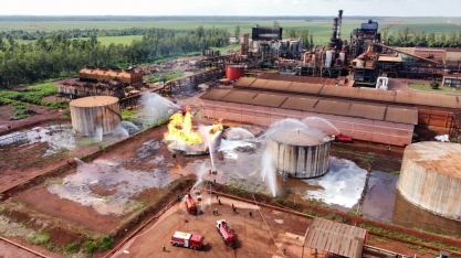 Reservatório com 5 milhões de litros de etanol em usina de MS explode e fica destruído pelo fogo