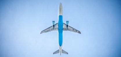 Biocombustível promete reduzir em 75% a emissão de carbono na aviação