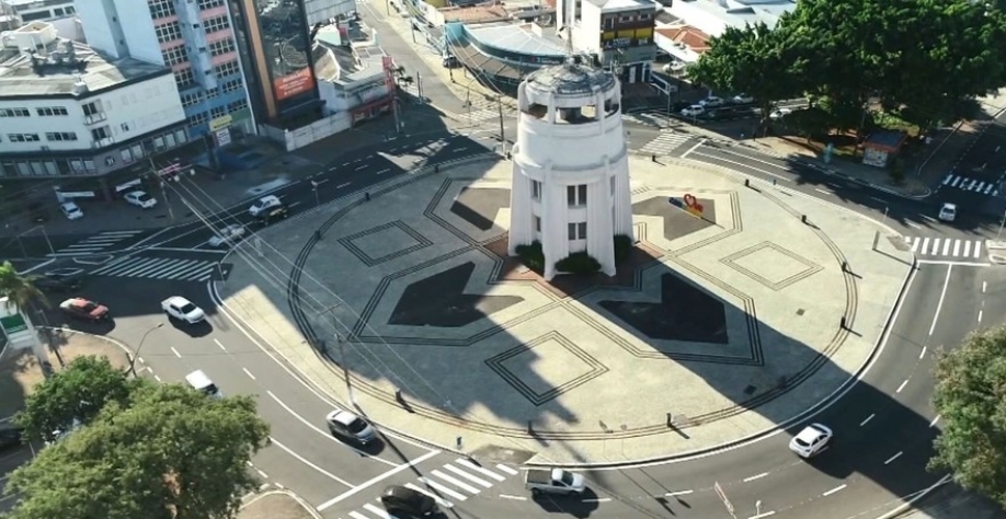 Preço do combustível varia entre cidades das áreas de Campinas e de Piracicaba — Foto: Reprodução / EPTV