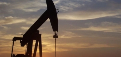 Preços do petróleo sobem após Trump assinar pacote de auxílio