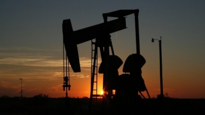 Preços do petróleo caem com avanço de casos de Covid-19 em China e EUA