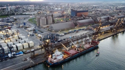 Paranaguá e Antonina movimentam recorde de 57,3 mi t em 2020, puxados pelo agro