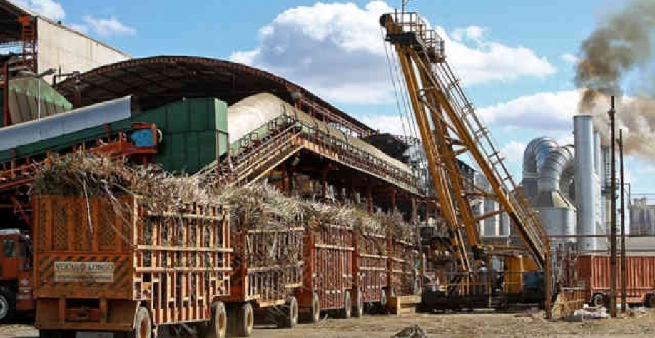 Entressafra da cana também impulsiona a cotação do etanol por baixos estoques (Imagem: Mateus Pereira/GOVBA)