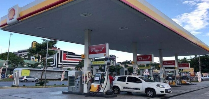 Tanqueiros mantêm greve e postos de BH já estão sem combustível