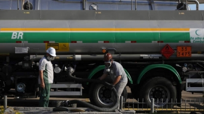 Distribuidoras aliviam estoques e represam preços do etanol, contra alta da usina na semana