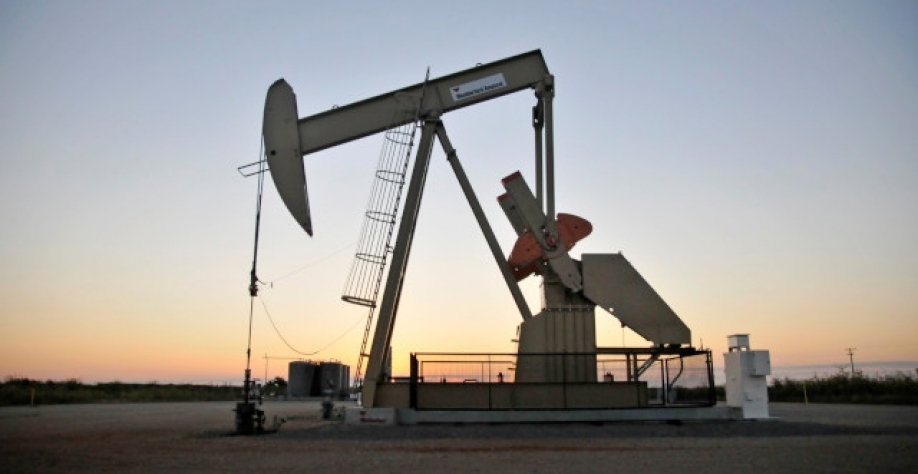 Opep manterá a torneira fechada da produção petrolífera até abril, pelo menos (Imagem: Reuters/Nick Oxford)