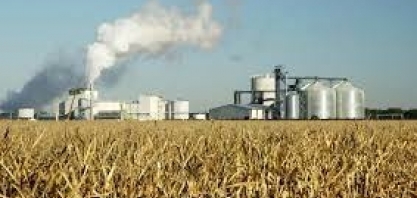 Produção de etanol nos EUA cai 5,05% na semana, para 922 mil barris/dia