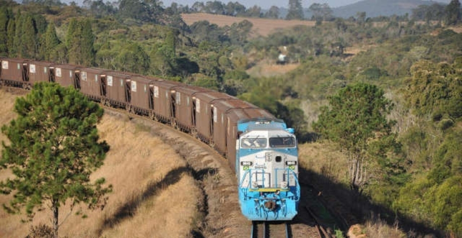 Hoje, a Rumo é responsável pelo transporte de 26% do volume de grãos exportados pelo Brasil (Imagem: Reprodução/Rumo Logística/Facebook)