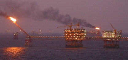 Petróleo fecha em forte alta com expectativa de maior demanda e menor estoque nos EUA