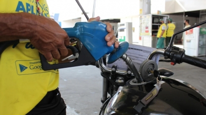 Gasolina ultrapassa os R$6 em postos de combustível de Teresina
