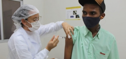 Pindorama vacina trabalhadores da indústria contra covid