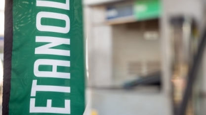 Produção de etanol anidro mantém crescimento em julho