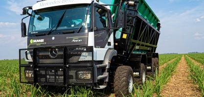 Agrocana Caiana conta com cinco caminhões transbordo com direção autônoma em operação na colheita da cana-de-açúcar