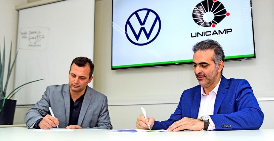 Apoio da Volkswagen será importante para desenvolvimento de pesquisas sobre etanol e células combustíveis (foto: Antonio Scarpinetti)