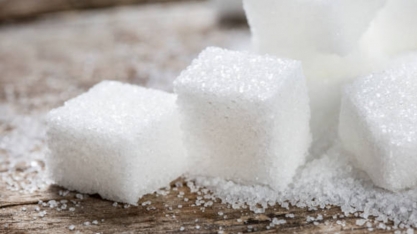 Açúcar bruto atinge mínima de 2 semanas na ICE e café fecha em alta