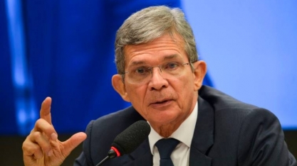 Chance da Petrobras segurar os preços dos combustíveis é zero, diz presidente