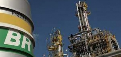 Estados e municípios querem derrubar proposta de lira sobre ICMS para reduzir gasolina