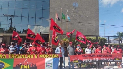 Protesto no centro de Maceió cobra desapropriação de terras das usinas Guaxuma e Laginha