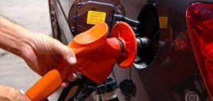 Abastecer com etanol deixa de ser vantajoso mesmo com a gasolina tão cara
