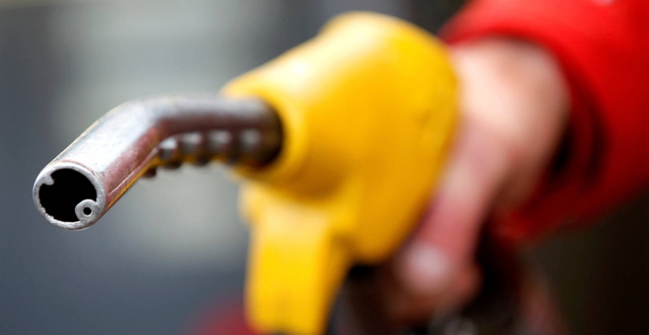 Entre as capitais, o valor médio do combustível foi de R$ 6,37 (Imagem: REUTERS/Max Rossi/File Photo)