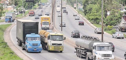 Diesel pesa no transporte de carga e de passageiros