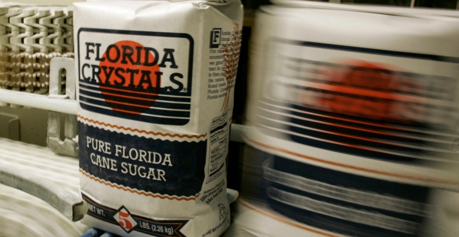 Sacas de açúcar em unidade de processamento em Okeelanta, Flórida. Joe Skipper/Reuters