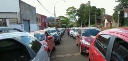 Postos da Argentina limitam quantidade de combustível para brasileiros que cruzam a fronteira