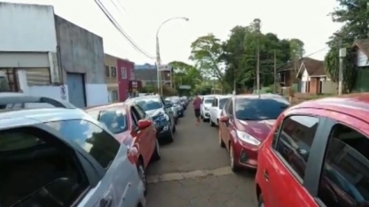 Postos da Argentina limitam quantidade de combustível para brasileiros que cruzam a fronteira