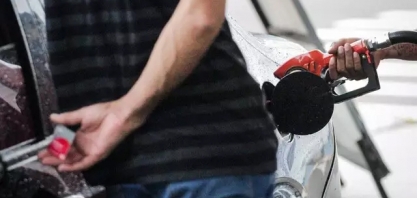 Reajuste na gasolina não chega a consumidor final e combustível continua caro