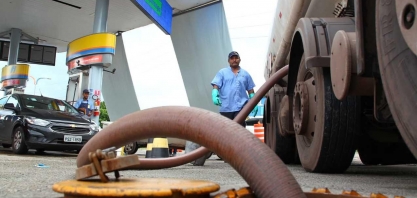 Abastecer com gasolina está 50% mais caro em 2021