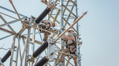 Investir no retrofit para aumentar a eficiência da indústria é importante, mas realizar as manutenções elétricas é fundamental