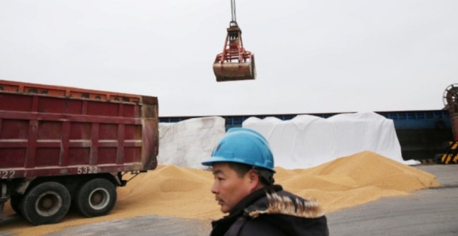 China segue como o principal destino comercial do agronegócio brasileiro e os embarques somaram US$ 41,02 bilhões em 2021 (Imagem: Reuters/Stringer)
