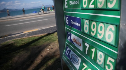 Consumidor pagou 43% mais caro na gasolina no Ano Novo, diz Ticket Log