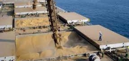 China cancela navios de soja brasileira