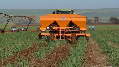 Adubador de disco DMB 2300 A