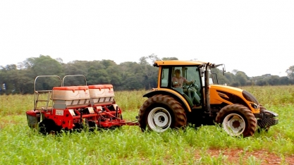 Pesquisador da UFSCar desenvolve motor movido a óleo vegetal para reduzir custos de produção agrícola